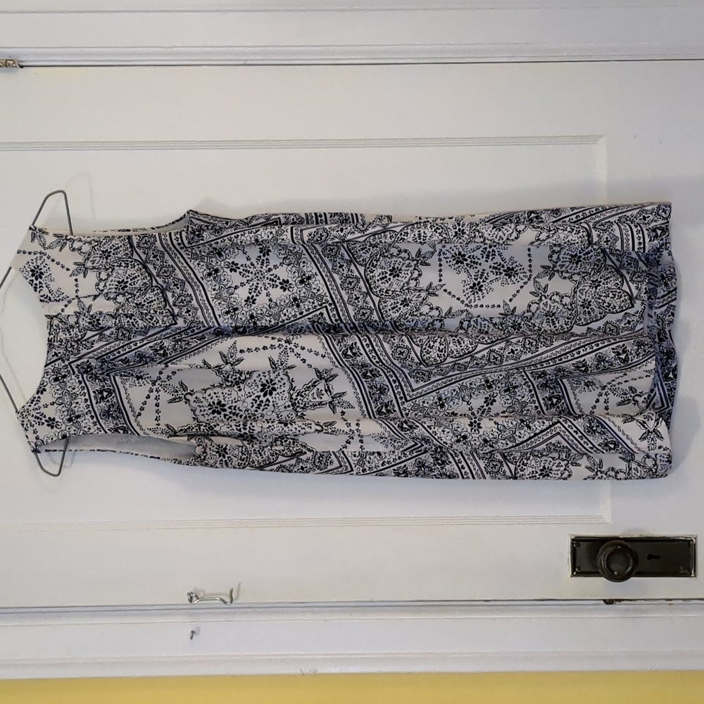 *3/$25 H&M chiffon blue porcelain pattern sheath dress